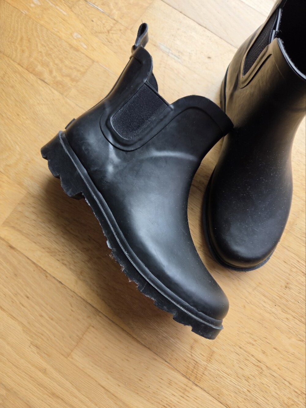 Black Ladies Waterproof Chelsea Rain Boots